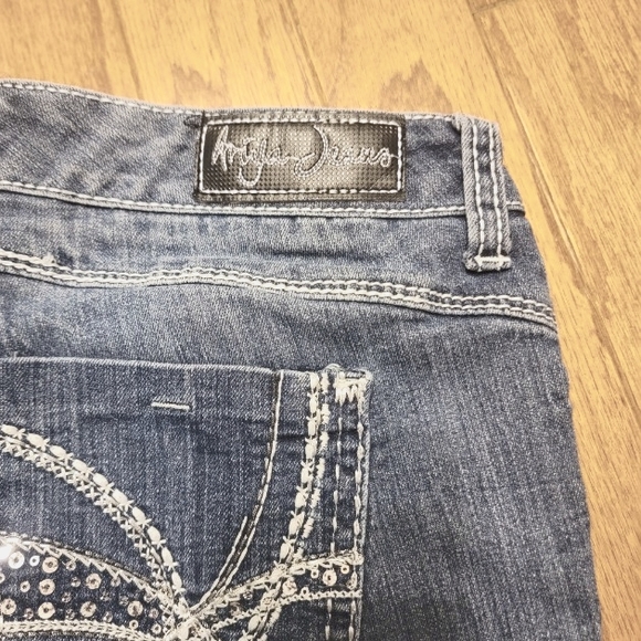 Ariya Jeans Fringed Hem Size 11/12 - Picture 2 of 7